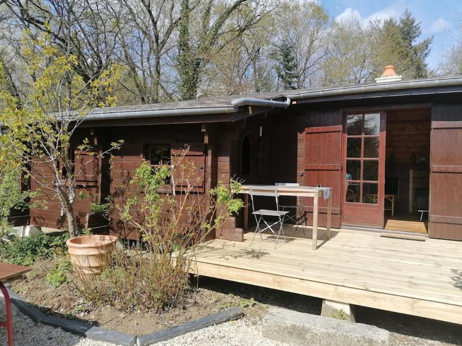 Chalet En Pleine Nature Au Bord D'Un Etang Lanvallay Extérieur photo